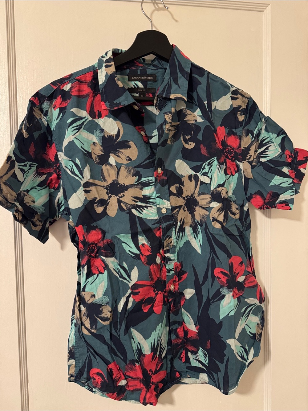 Banana Republic Men’s Teal Floral Button-Down Shirt with Red Accents